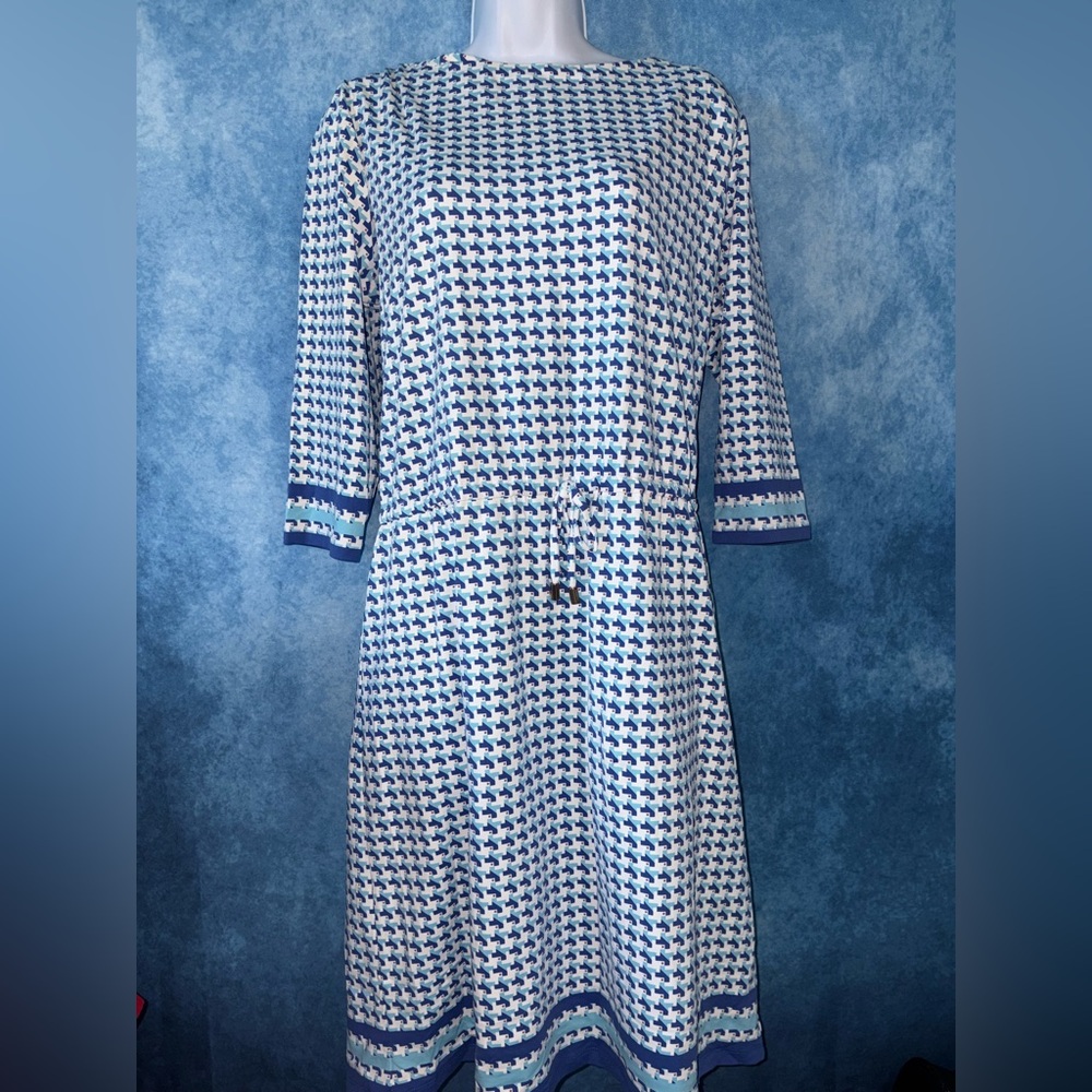 J. McLaughlin Blue and White Printed Long-Sleeve Drawstring Dress